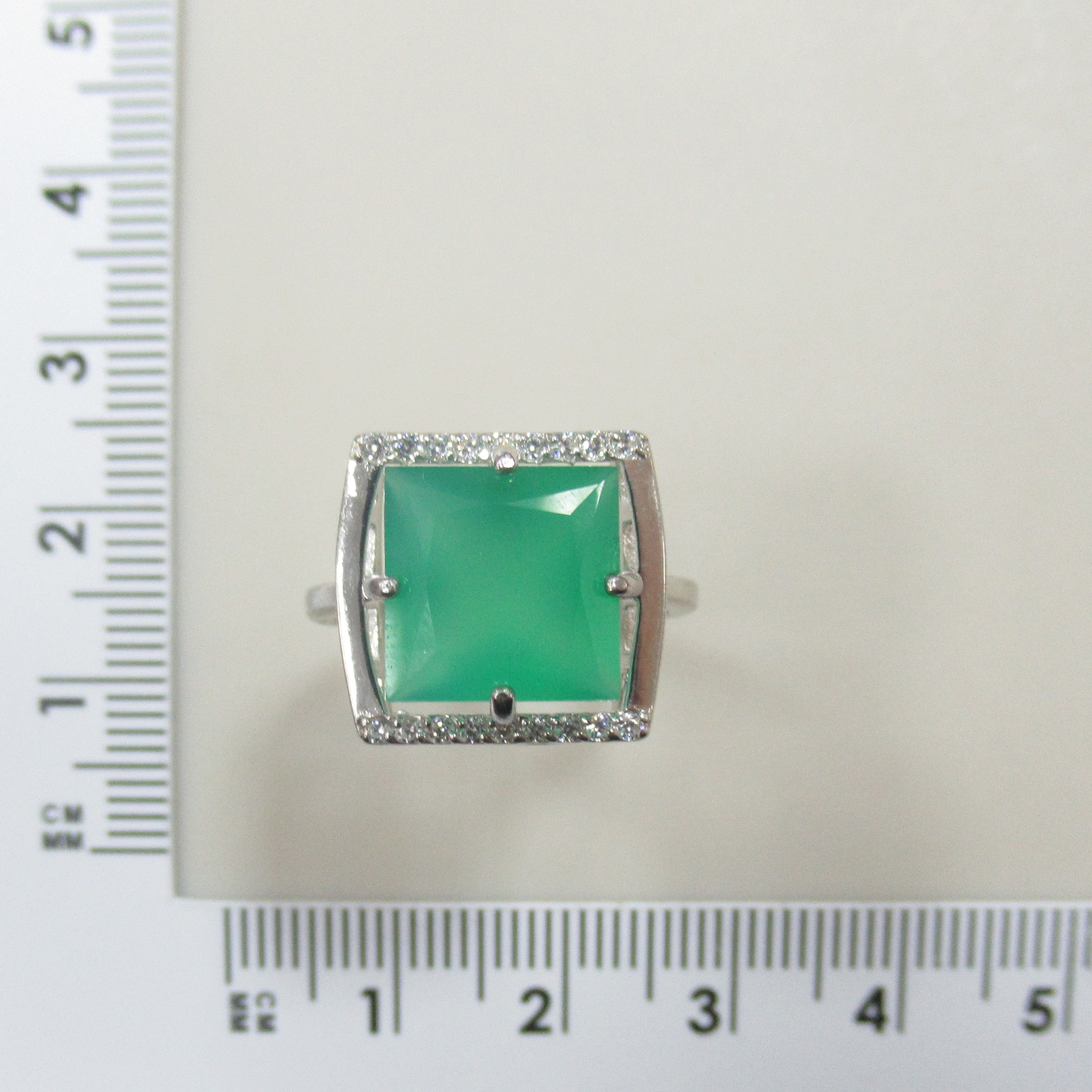 Серебряное кольцо с агатом